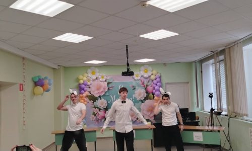 Проведение праздничного концерта, посвященного Международному женскому дню