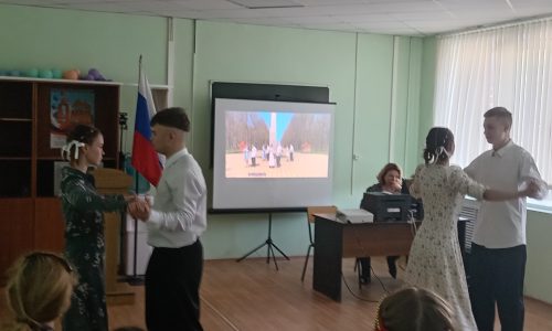 Проведение конкурса чтецов «Мы о войне стихами говорим»